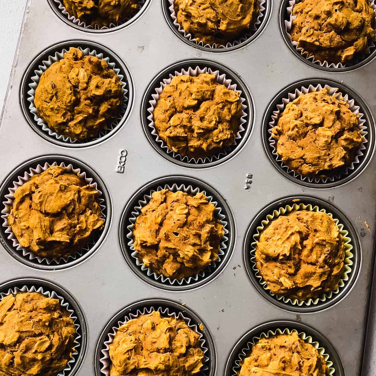 Easy Vegan and Gluten-Free Pumpkin Oatmeal Muffins